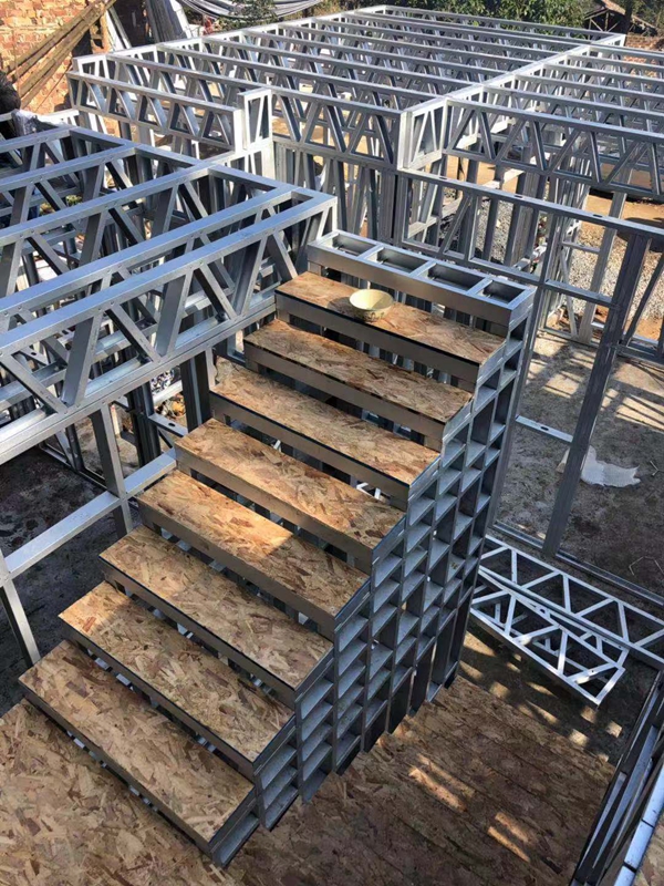 輕鋼別墅的主體輕鋼龍骨,為何能不腐不銹屹立百年!(圖1) 輕鋼龍骨主體