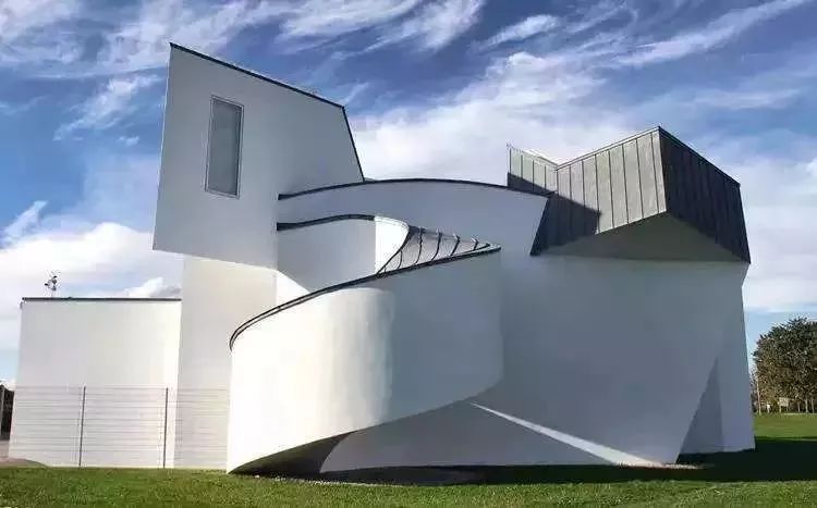 揭秘全球的輕鋼結(jié)構(gòu)房屋是如何快速崛起的!(圖24) 睿婕輕鋼別墅