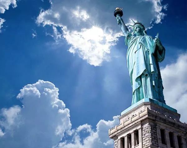 揭秘全球的輕鋼結(jié)構(gòu)房屋是如何快速崛起的!(圖29) 睿婕輕鋼別墅