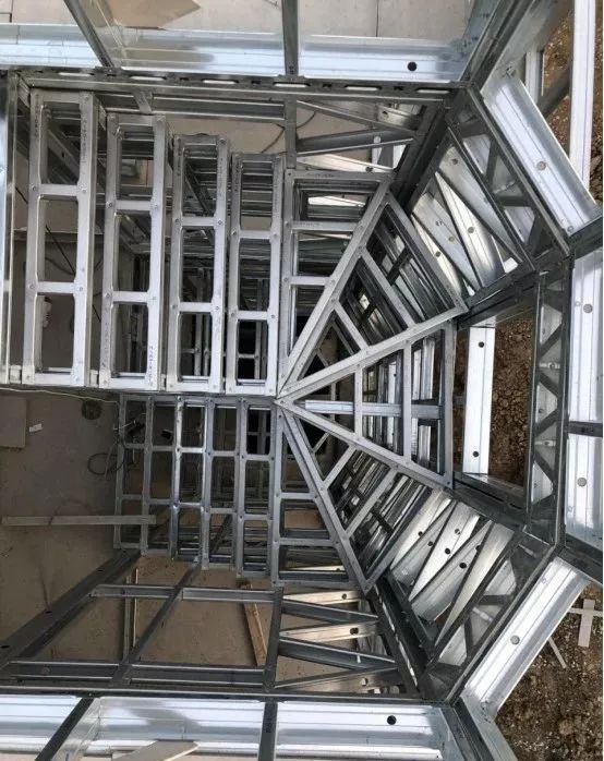 揭秘全球的輕鋼結(jié)構(gòu)房屋是如何快速崛起的!(圖35) 睿婕輕鋼別墅